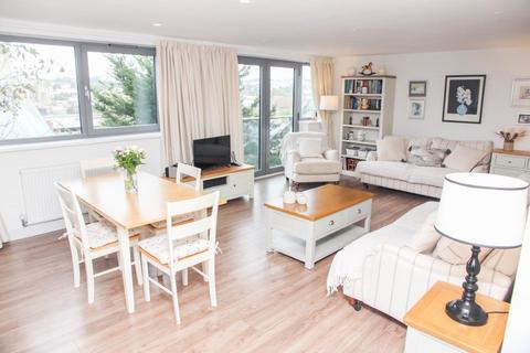 2 bedroom flat for sale, Infirmary Hill, Truro, TR1