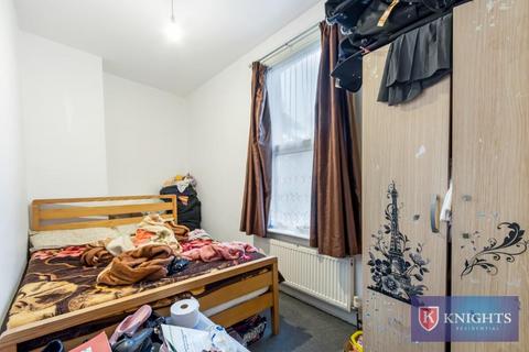 undefined, Pretoria Road North, Edmonton Tottenham , London, N18
