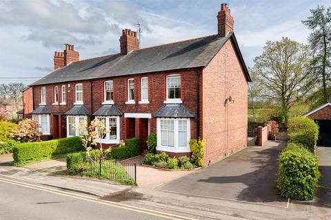 3 bedroom end of terrace house to rent, Heyes Lane, Alderley Edge