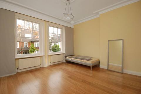 3 bedroom flat to rent, Kidderpore Gardens, Hampstead, London, NW3