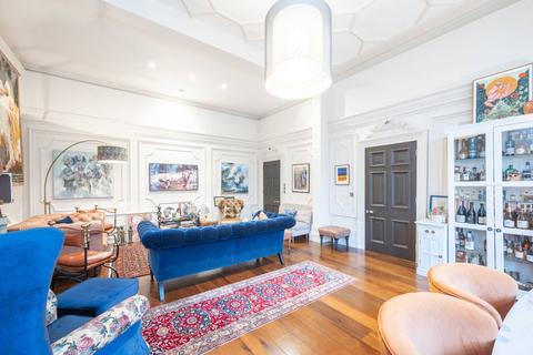 2 bedroom flat for sale, Grosvenor House, Hampstead, London, NW3