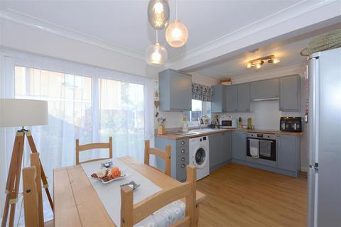 3 bedroom semi-detached house for sale, Northwood Road, Belvidere Paddocks, Shrewsbury