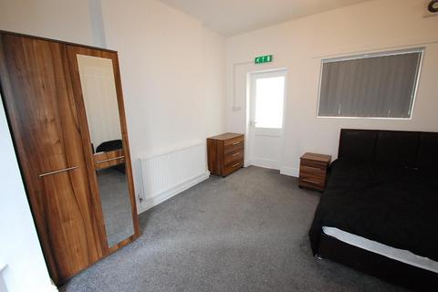 1 bedroom in a house share to rent, Wyggeston Street, Burton upon Trent DE13