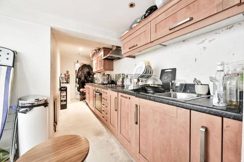 1 bedroom flat for sale, Gayford Road, Wendell Park, London, W12