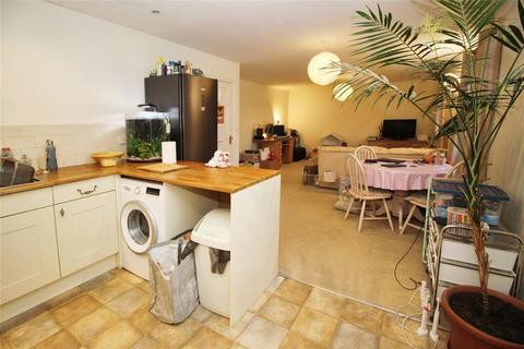 2 bedroom flat to rent, Stratton, Bude