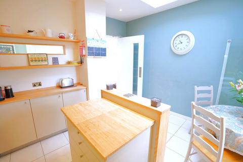 3 bedroom flat to rent, Dublin Street, Edinburgh