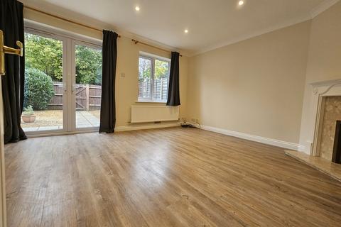 2 bedroom end of terrace house for sale, Albert Street, Fleet, Hampshire