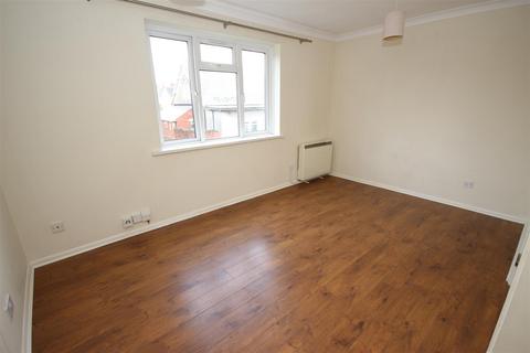 2 bedroom flat for sale, Louise Court, Hazelhurst Road, CARDIFF