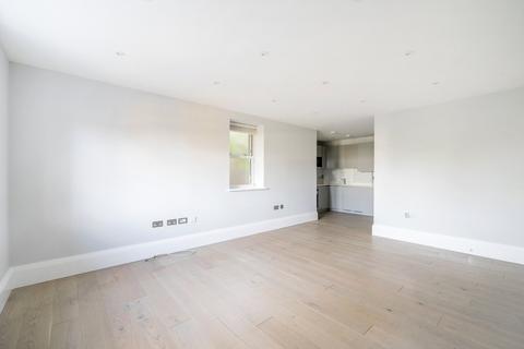 2 bedroom flat to rent, The Avenue, Surbiton, KT5