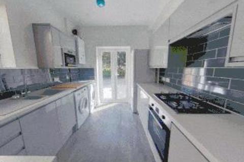 5 bedroom private hall to rent, Victory Road, Portsmouth, Portsmouth