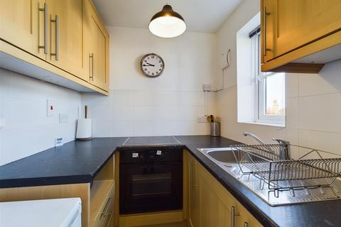 1 bedroom flat for sale, Royal Crescent Lane, Scarborough YO11