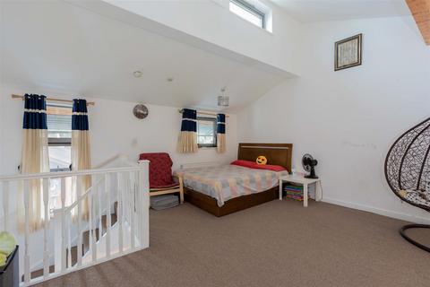 158 Windmill Road, Slough, SL1 3SW