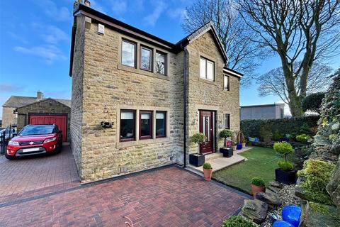 4 bedroom detached house for sale, Valentine Court, Bradford BD13