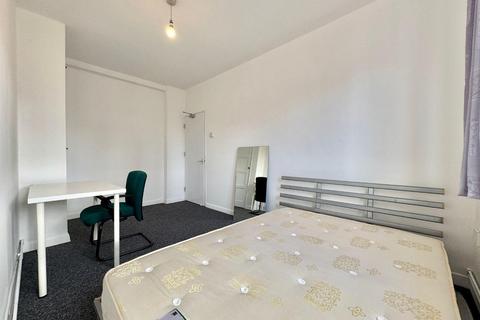 5 bedroom house share to rent, Ellsworth Street, London E2