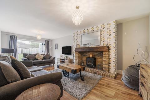 4 Rodney Gardens, West Wickham, BR4 9DD