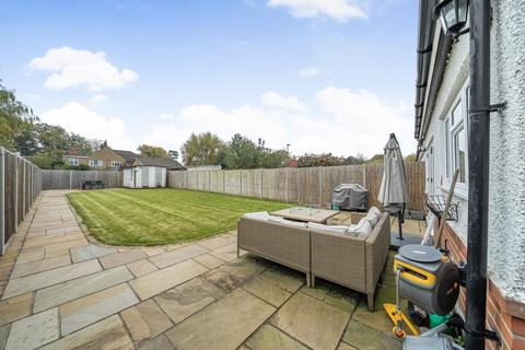 4 Rodney Gardens, West Wickham, BR4 9DD