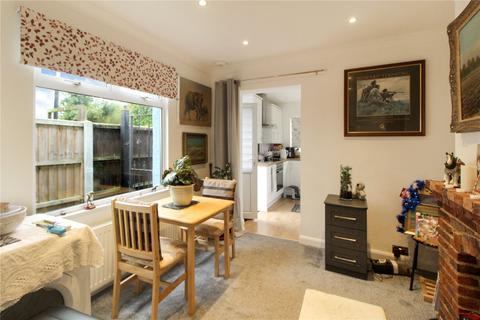 1 bedroom bungalow for sale, Woodcutters Avenue, Leigh-on-Sea, Essex, SS9