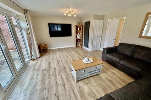 11 Delune Crescent, Malpas, SY14 8FB