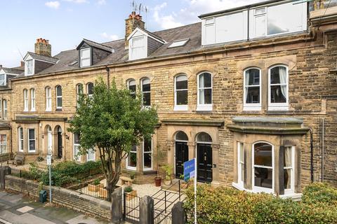 2 bedroom flat for sale, Hyde Park Road, Harrogate, HG1