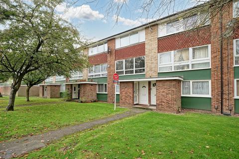 2 bedroom flat for sale, 36 Forris Avenue, Hayes, Middlesex, UB3 2AT