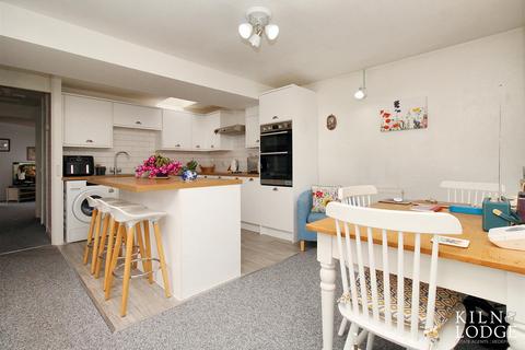 3 bedroom bungalow for sale, Beambridge Place, Basildon