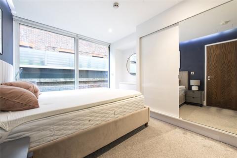 1 bedroom apartment to rent, Well Court, London EC4M