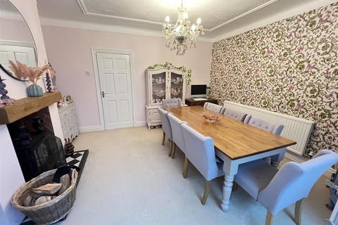 29 Barnston Road, Heswall, Wirral, CH60 2SW