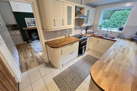 29 Barnston Road, Heswall, Wirral, CH60 2SW