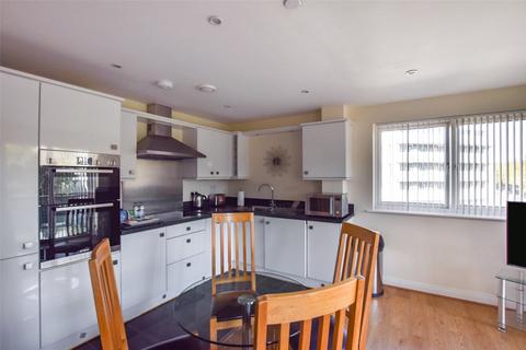 2 bedroom apartment to rent, Farnborough Road, Hampshire GU14