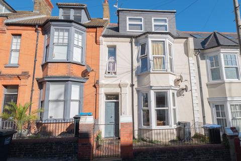 2 bedroom flat for sale, Albert Road, Ramsgate, CT11