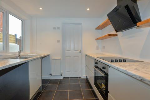 3 bedroom end of terrace house to rent, Ashleigh Terrace, Bridgwater TA6