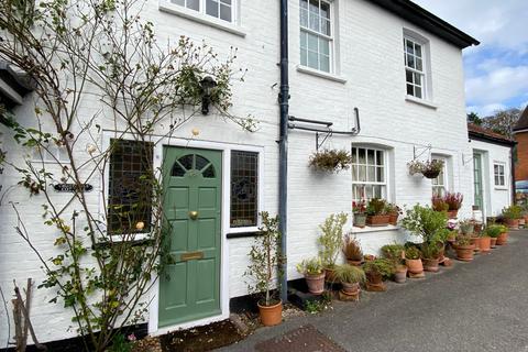 2 bedroom terraced house for sale, High Street, Wargrave RG10