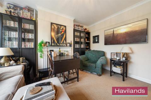 2 bedroom maisonette for sale, Firs Lane, London