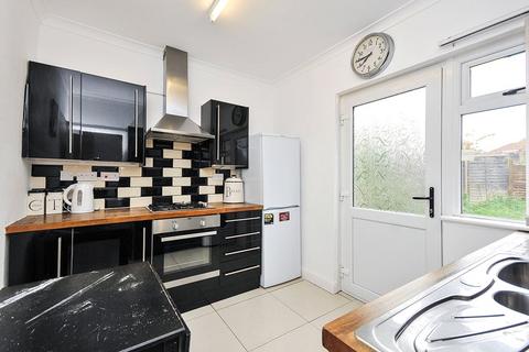 2 bedroom terraced house for sale, Ravenscar Road, Bromley BR1