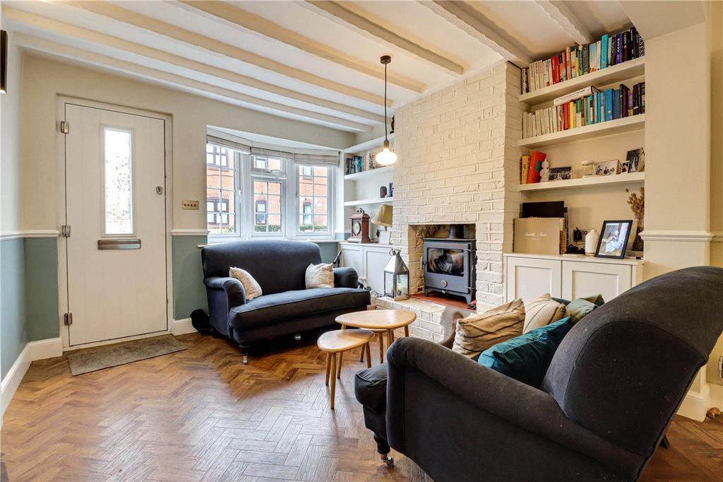 Sitting/Dining Room