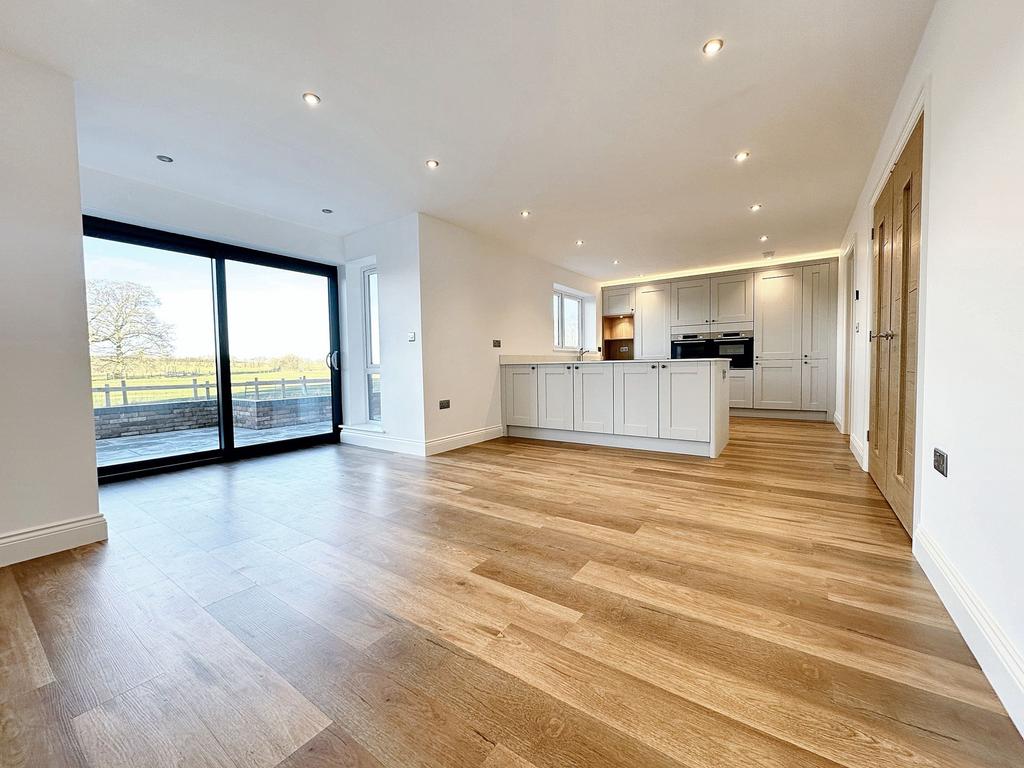 Family Dining Kitchen