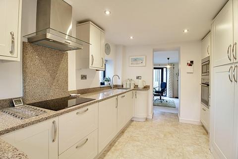 3 bedroom link detached house for sale, Hebers Ghyll Drive, Ilkley, LS29