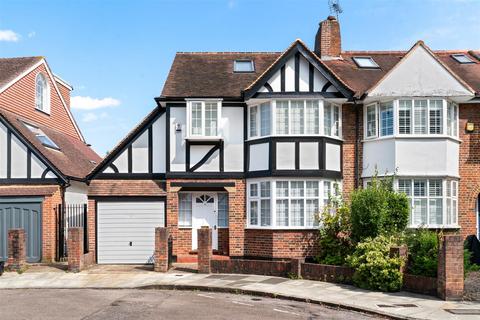 4 bedroom end of terrace house for sale, Michelham Gardens, Twickenham