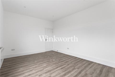 2 bedroom apartment to rent, Aldermans Hill, London, N13