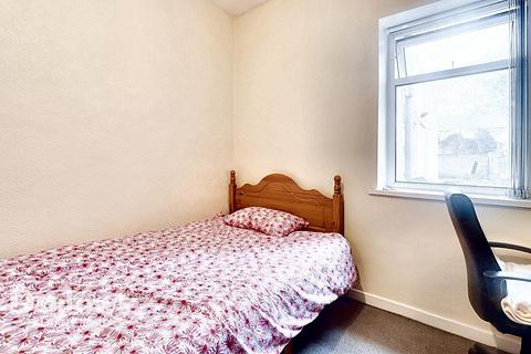 5 bedroom terraced house for sale, Emerald Street, Cardiff