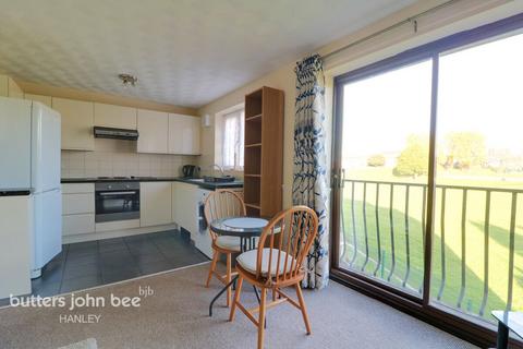 1 bedroom flat for sale, Shallowford Court, Stoke-On-Trent ST1 4DD