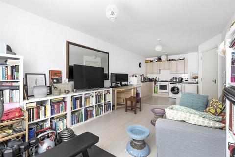 1 bedroom flat for sale, 1 Salamanca Place, London, Vauxhall, SE1