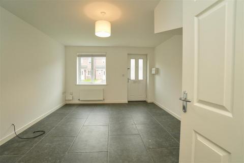 3 bedroom townhouse to rent, Lavender Way, Easingwold