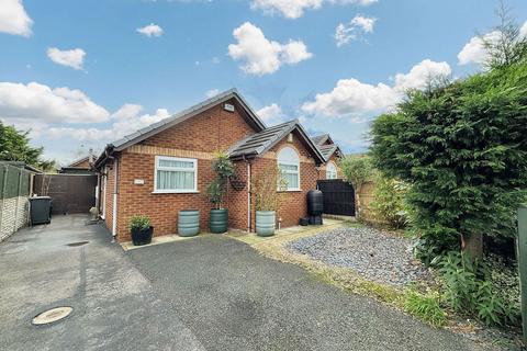 3 bedroom detached bungalow for sale, Towyn Way West, Towyn, Abergele, LL22 9LF