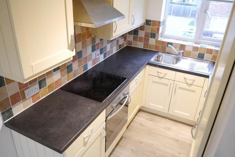 2 bedroom apartment to rent, Lemsford Road, Hatfield