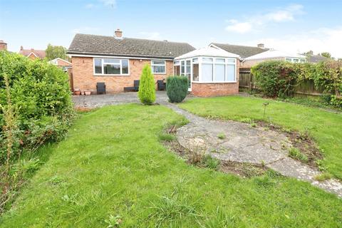 2 bedroom detached bungalow for sale, Ravensbank, Rushden NN10