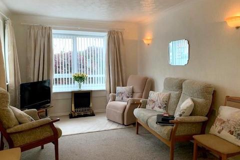 1 bedroom retirement property for sale, Gloddaeth Avenue, Llandudno