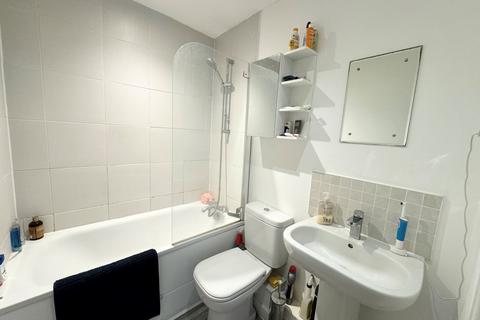 1 bedroom flat to rent, Wella House, Basingstoke RG22