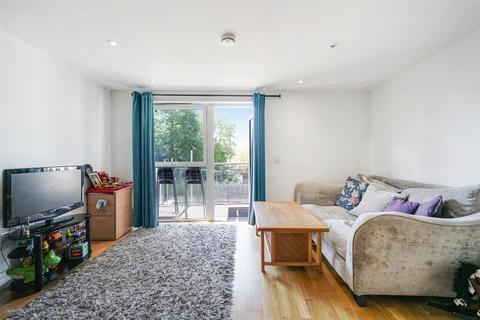 1 bedroom flat for sale, Manor Lane, Feltham TW13