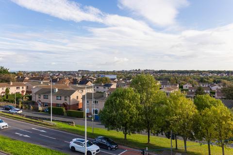 Flat 9, 6 Bowbridge Crescent, Edinburgh, EH17 8UX